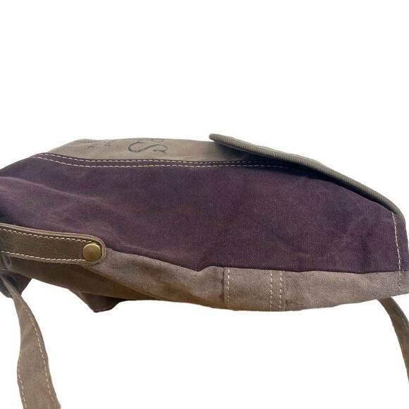 Victors \'Make the Pace\' Canvas Backpack Overman Wheel Company Aubergine & Khaki main image 7